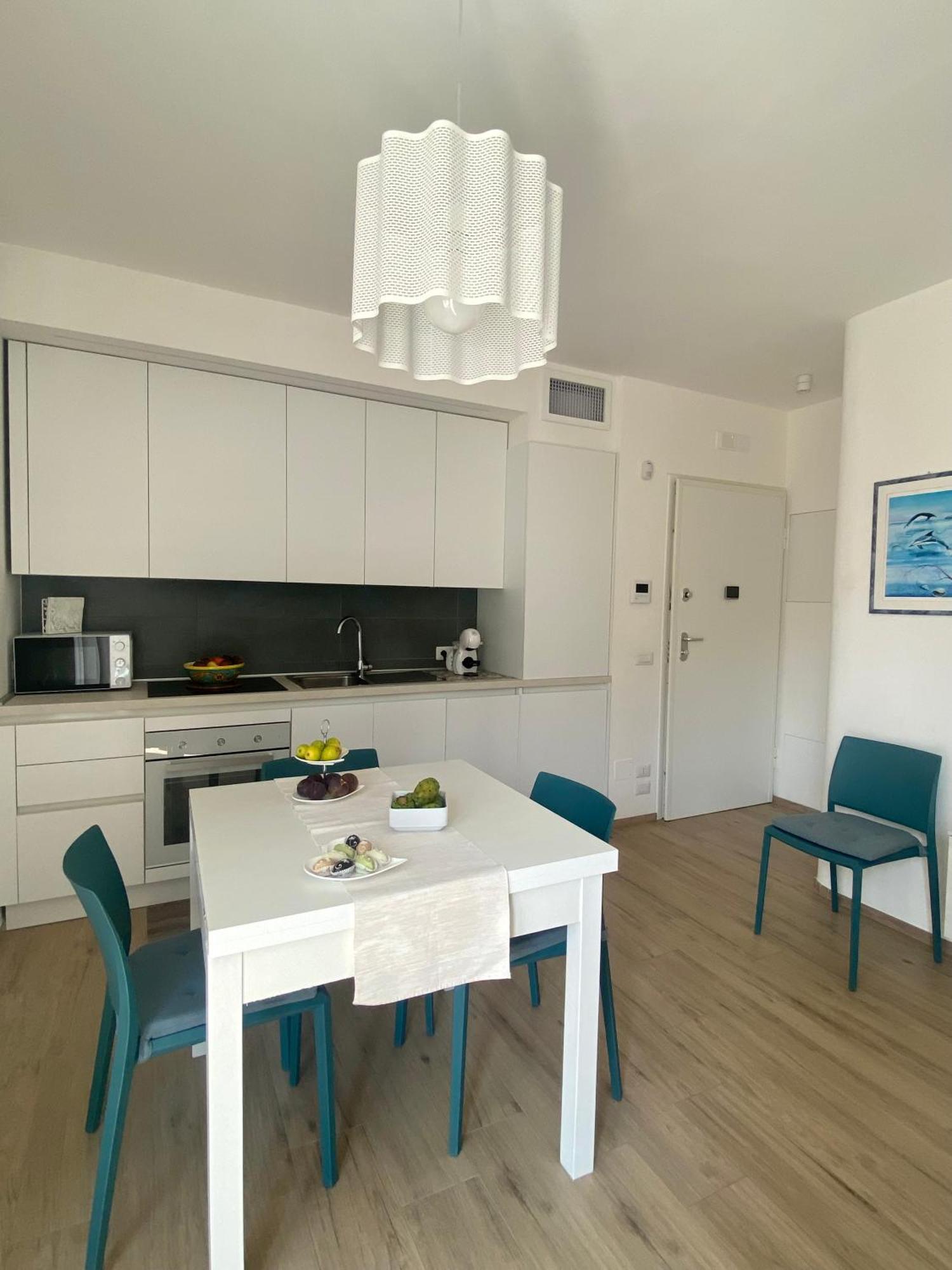 Aura Marina Casa Vacanze Поліньяно-а-Маре Екстер'єр фото